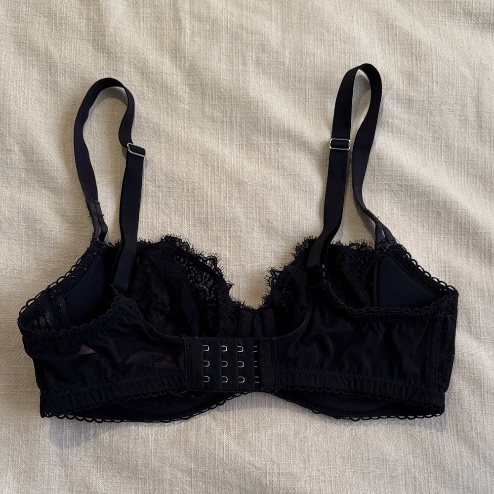 Black lace Balconette bra - Picture 2 of 5
